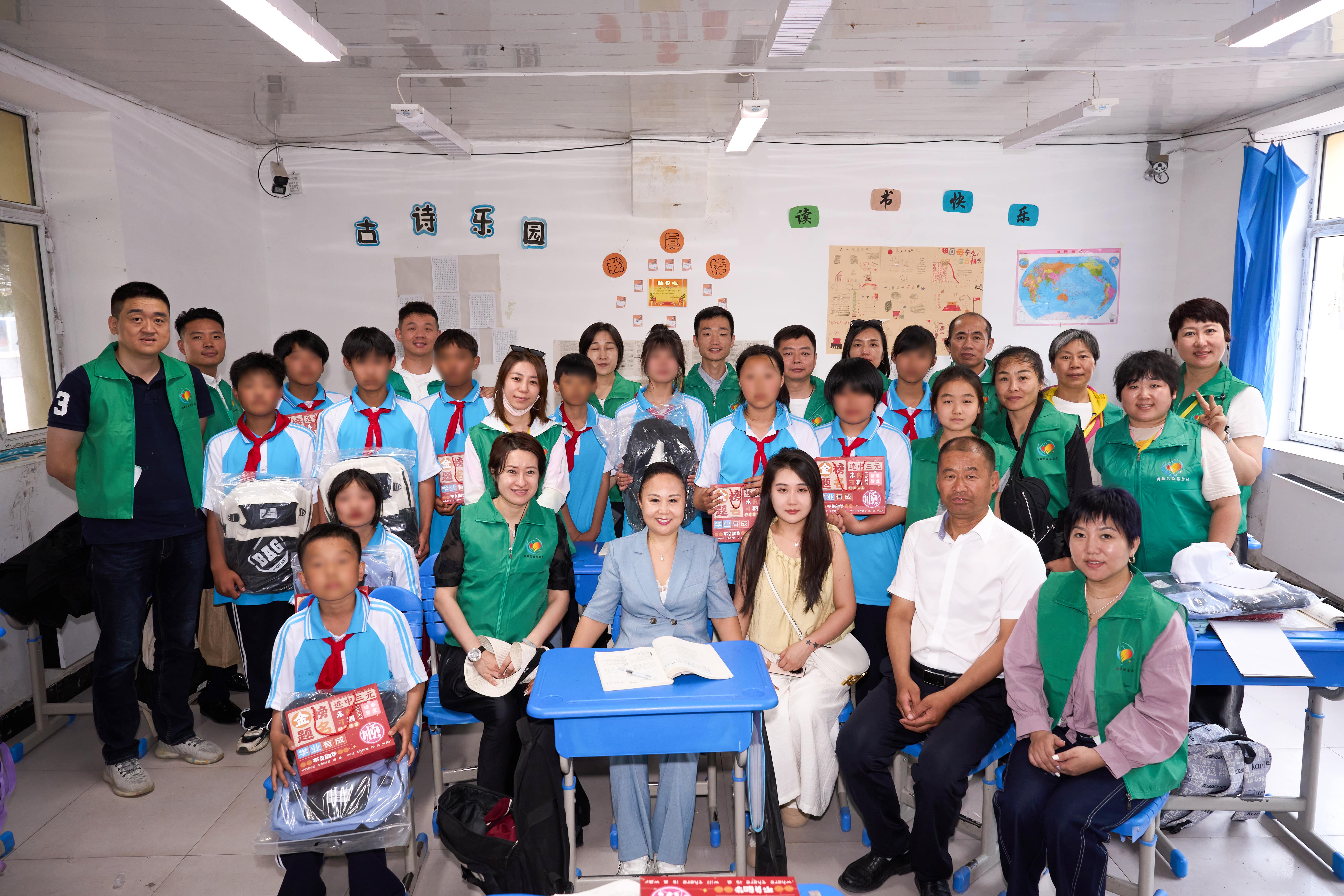 第254所 黑龙江巴彦县黑山镇民乐村米兰在线网站侯玉霞学校