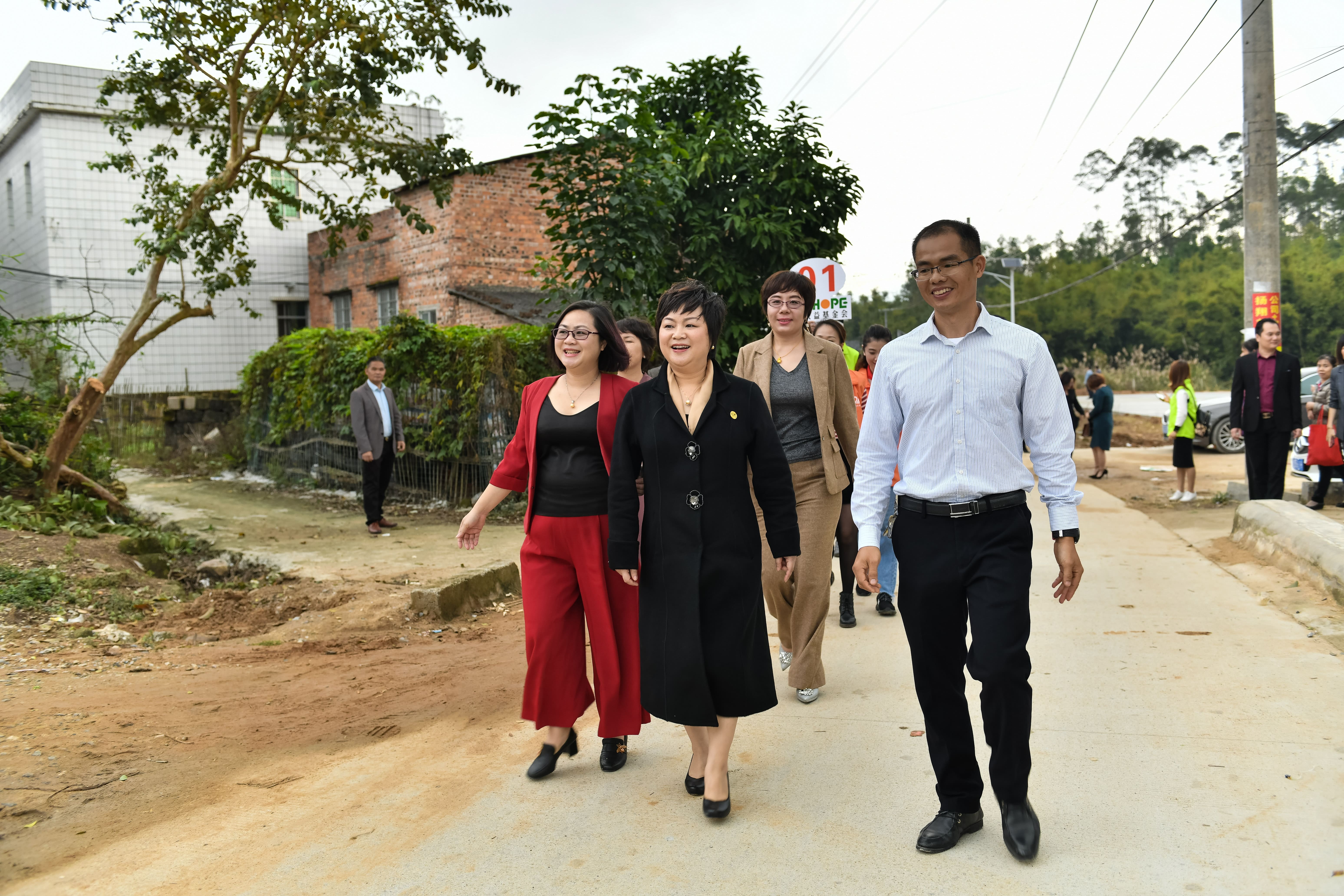 第184所  南宁市宾阳县思陇镇昆仑村米兰在线网站韦玲小学